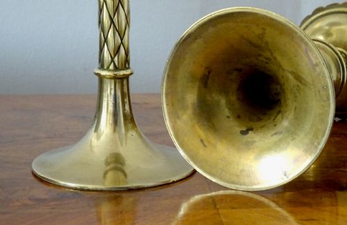 1880 PAIR OF ORNATE BRASS CANDLESTICKS - ADDITIONAL PHOTO 5