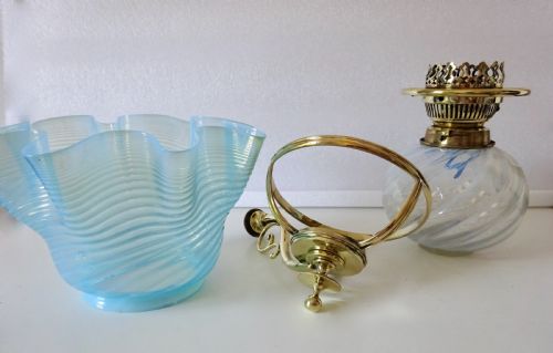 HINKS WALL OIL LAMP WITH BRACKET - ADDITIONAL PHOTO 7