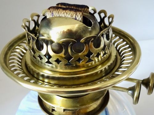 HINKS WALL OIL LAMP WITH BRACKET - ADDITIONAL PHOTO 11