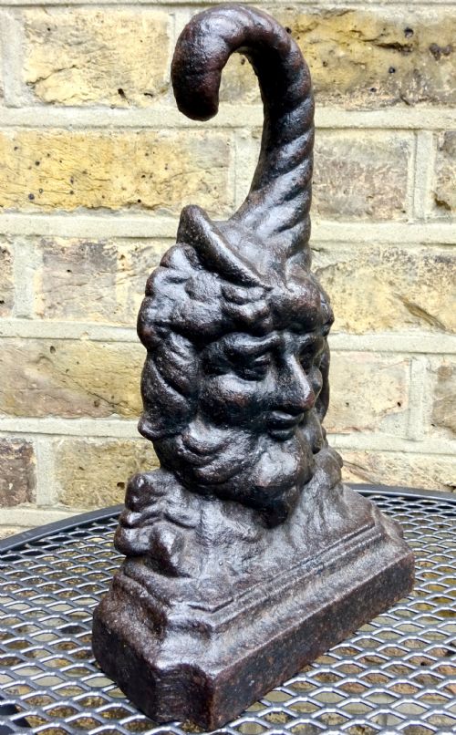 A VICTORIAN CAST IRON DOORSTOP - ADDITIONAL PHOTO 2
