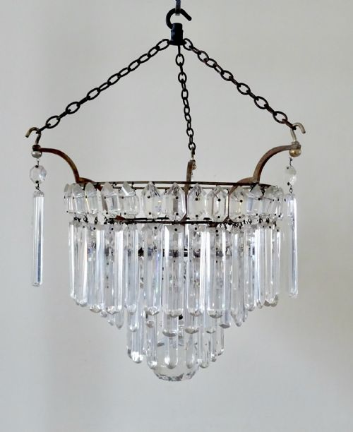 1910 FINE QUALITY CRYSTAL DROP CEILING LIGHT - ADDITIONAL PHOTO 1