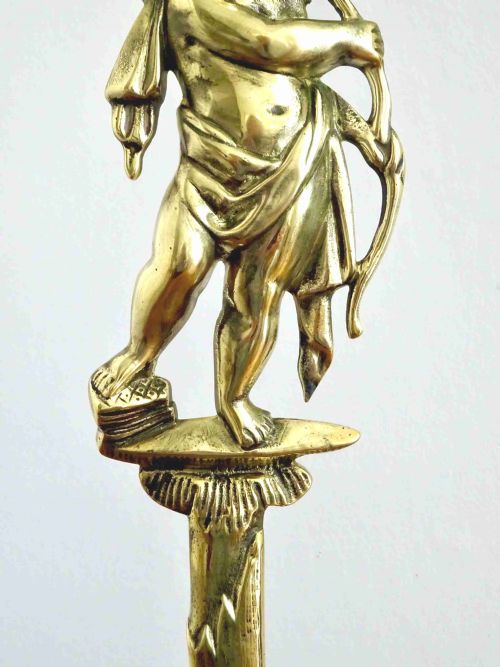 C1900 A TALL CHERUB BRASS DOORSTOP - ADDITIONAL PHOTO 3