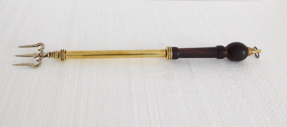 VICTORIAN TOASTING FORK