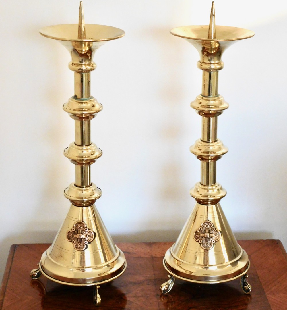 PAIR OF BRASS CANDLESTICKS