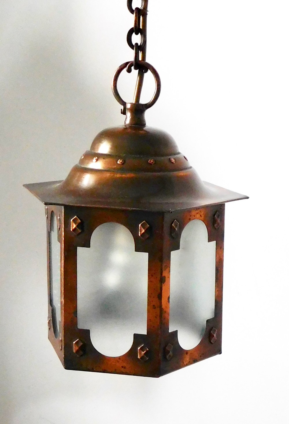 ARTS AND CRAFTS LANTERN