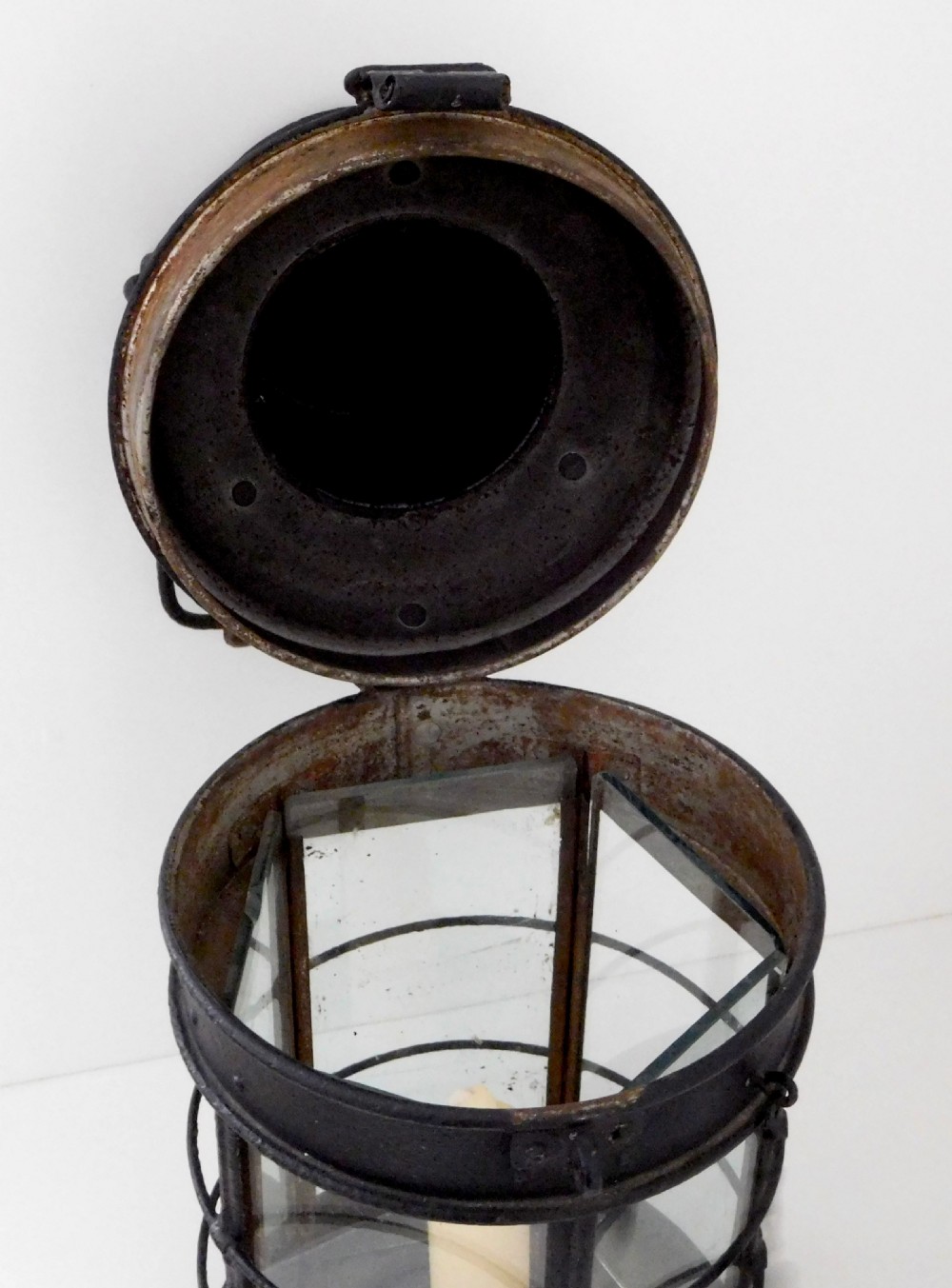 VICTORIAN RAILWAY LAMP BY ELI GRIFFITHS View IV