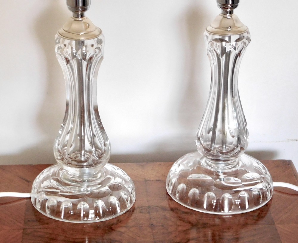A PAIR OF ANTIQUE GLASS LAMPS View III