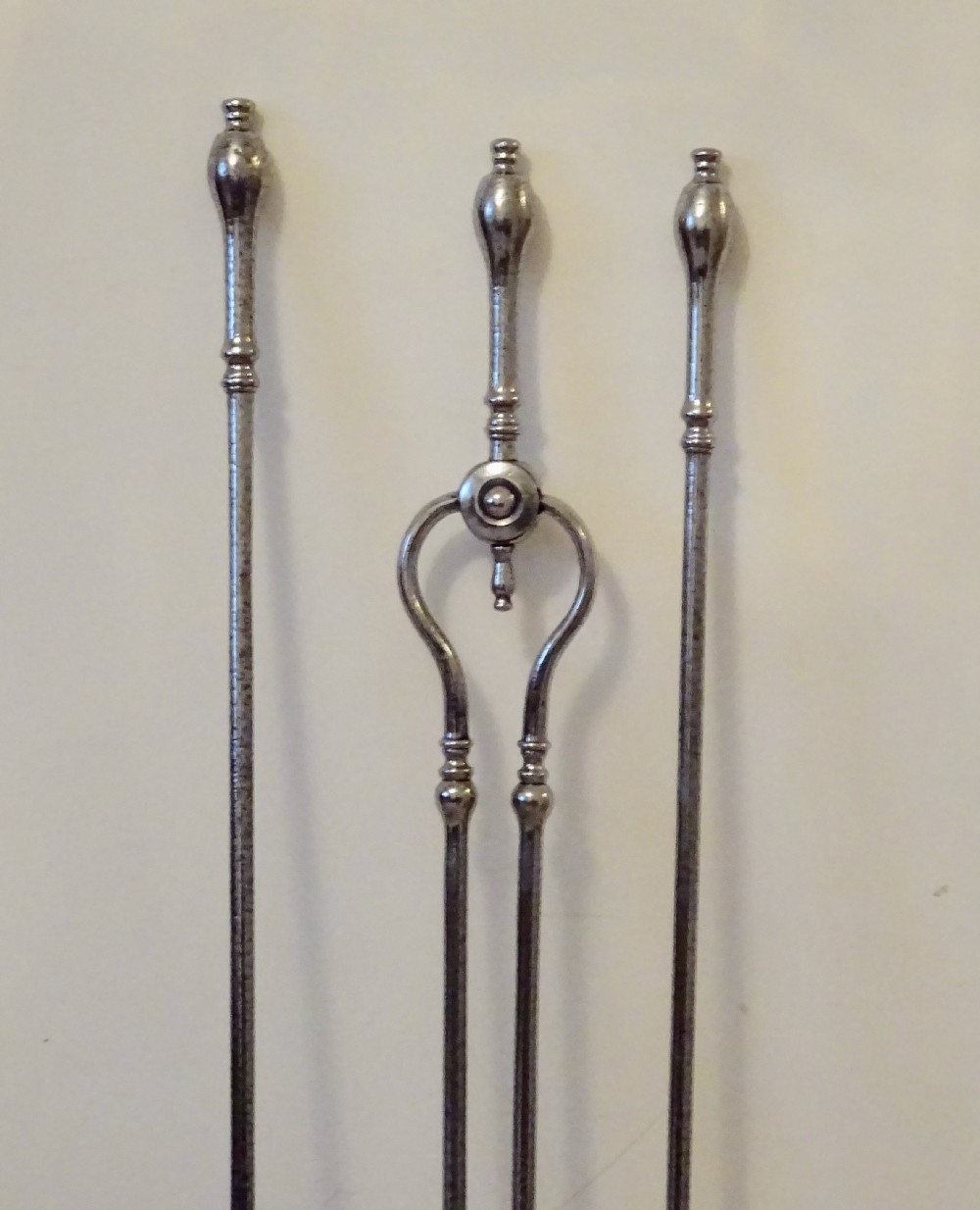 SET GEORGIAN STEEL FIRE IRONS View II