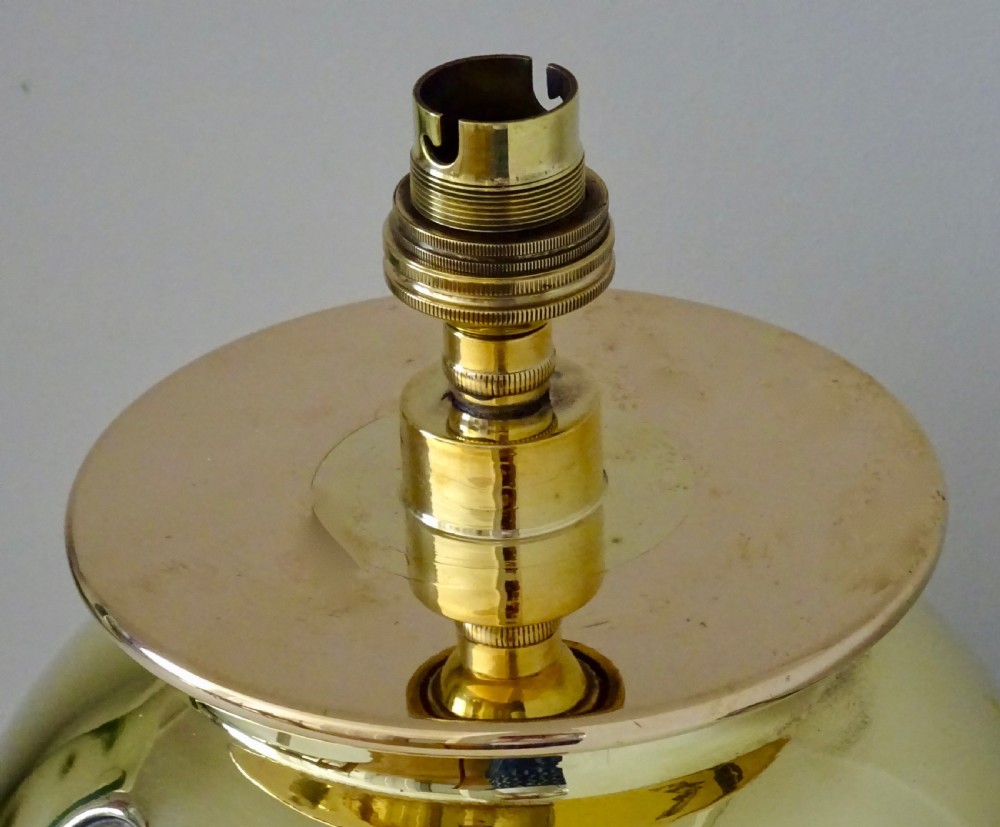 1930's HEAVY ROUND BRASS LAMP View III