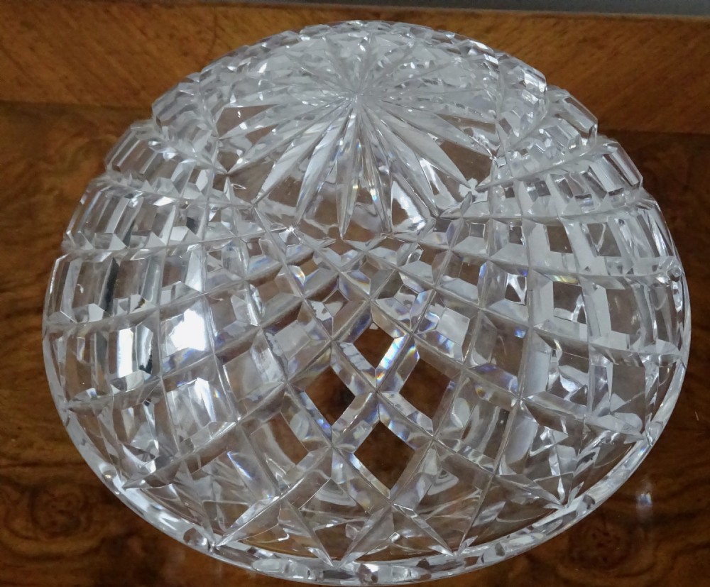 CIRCA 1930 HEAVY CUT GLASS 'MUSHROOM' LAMP View IV