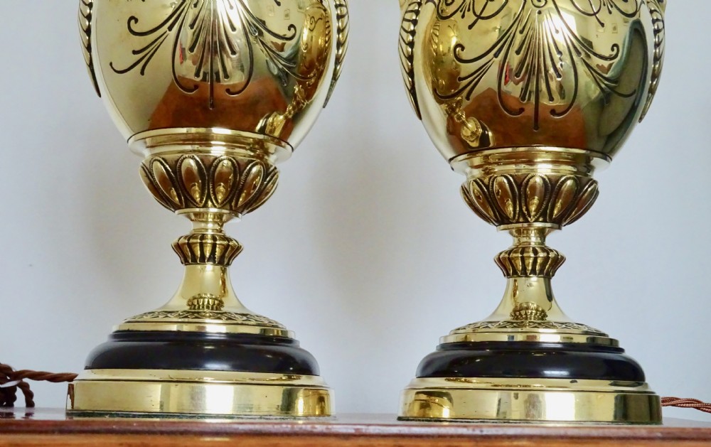 PAIR OF VICTORIAN BRASS AND ONYX LAMPS View III