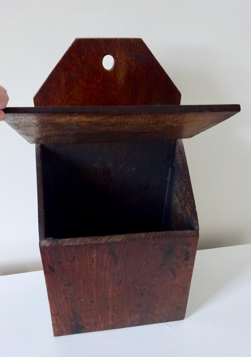 WALL MOUNTED OAK CANDLE BOX View III