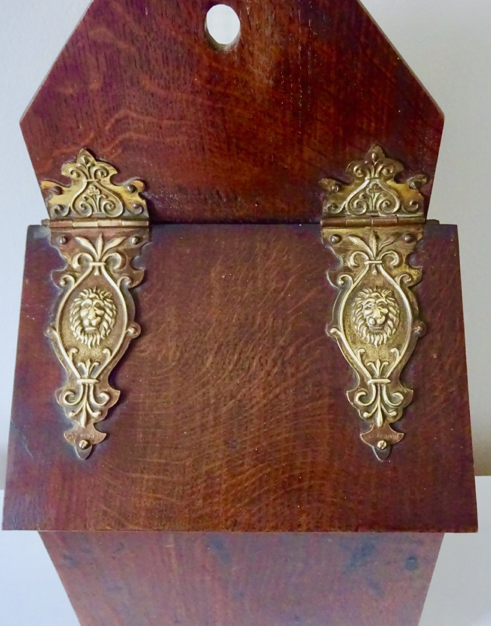 WALL MOUNTED OAK CANDLE BOX View II