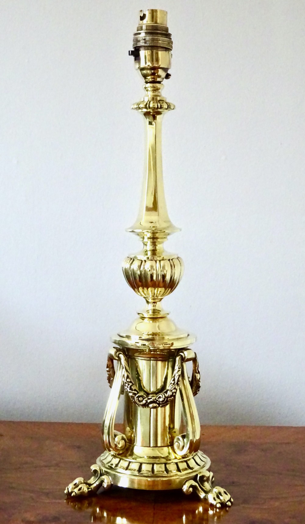EDWARDIAN BRASS LAMP WITH SWAGS AND LION'S CLAW FEET View VII