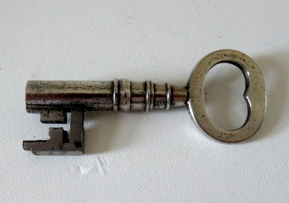 LARGE IRON PADLOCK AND KEY  View V