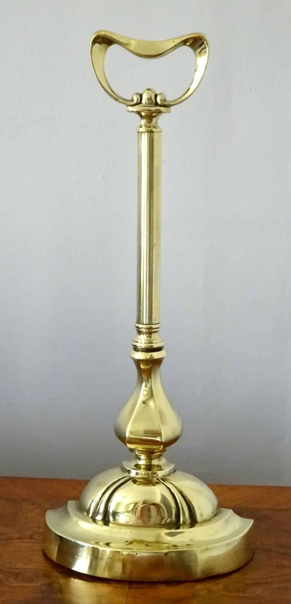 FINE QUALITY BRASS DOORSTOP