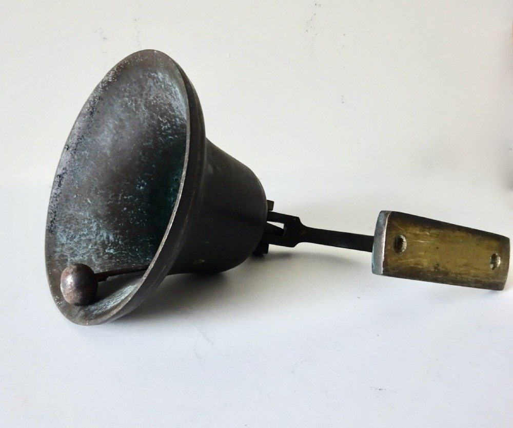 CIRCA 1900-30 WALL MOUNTED BRONZE BELL  View V