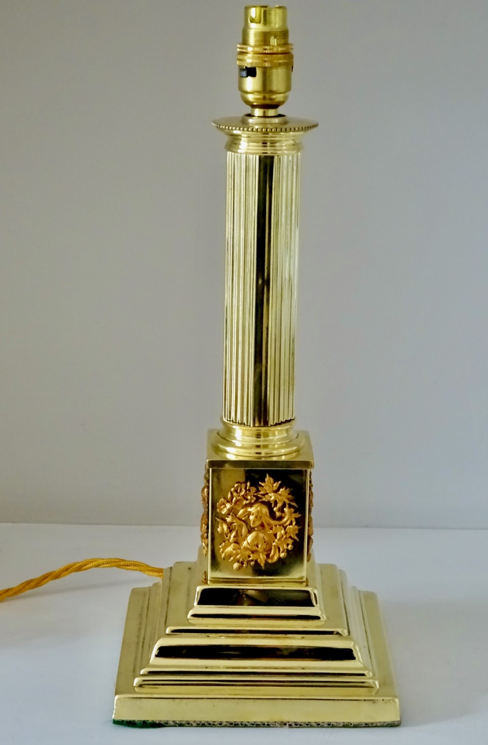 EARLY 20THC  BRASS COLUMN TABLE LAMP View V