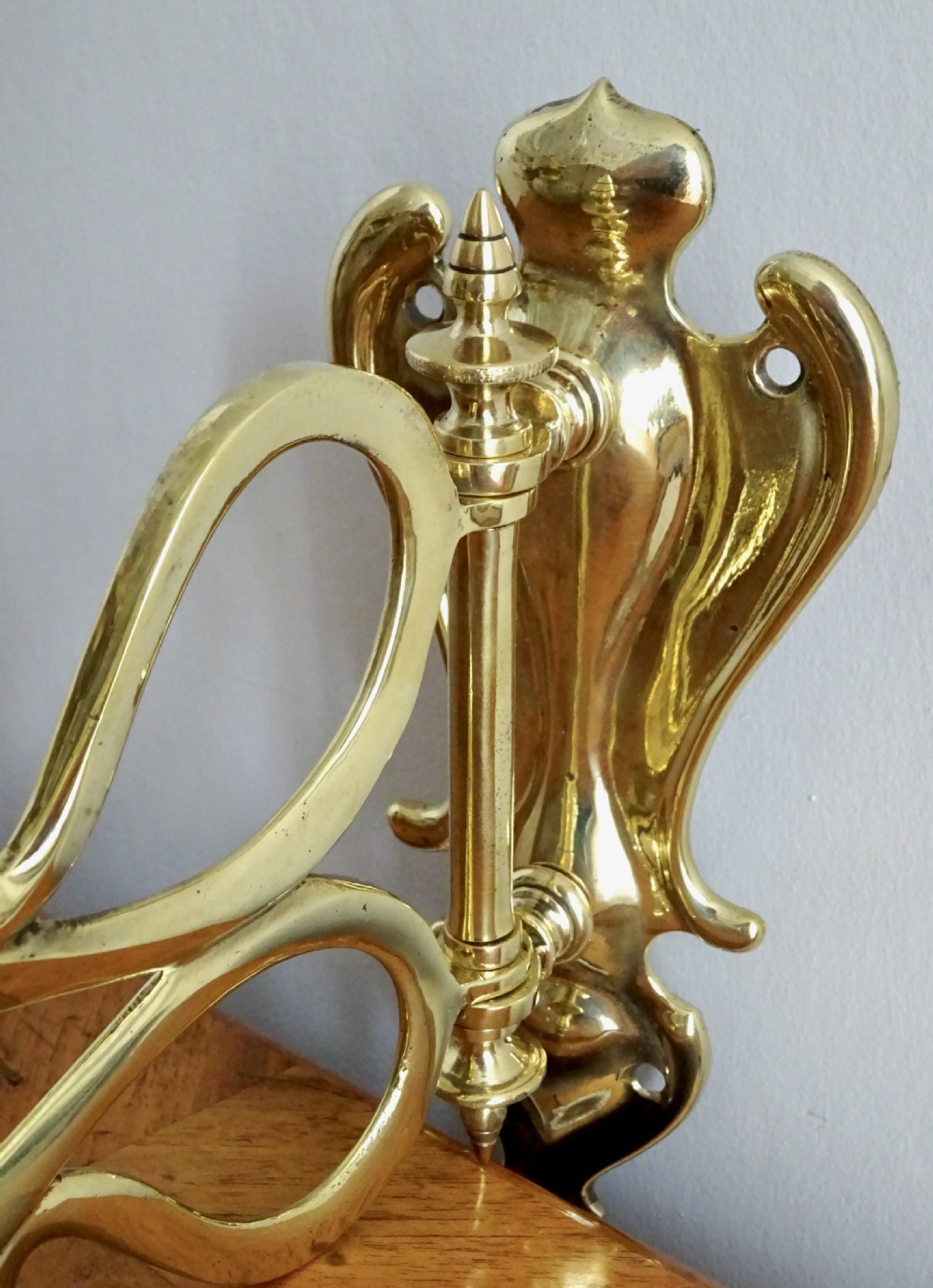 HINKS & SONS WALL OIL LAMP AND BRACKET View X