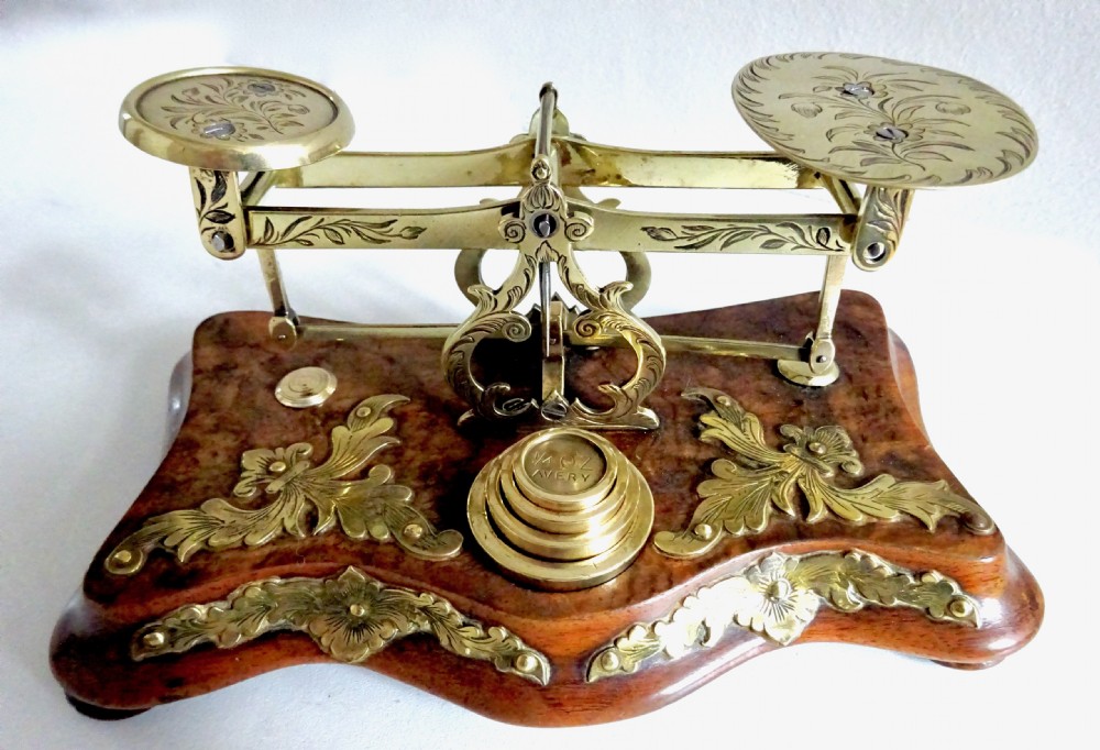POSTAL SCALES ON A BRASS AND WALNUT BASE