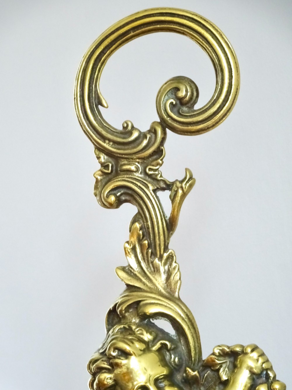 BRASS CHERUB DOORSTOP BY PEERAGE View III