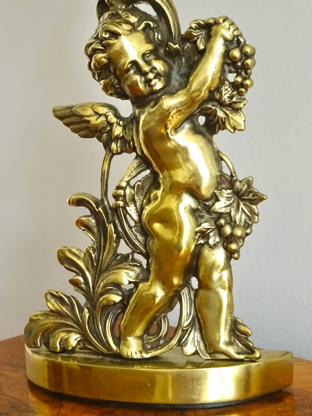 BRASS CHERUB DOORSTOP BY PEERAGE View VIII