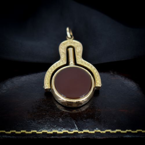 fig 1. Antique Carnelian and Bloodstone Agate 9ct 9K Gold Spinning Fob Watch Key Pendant | Victorian