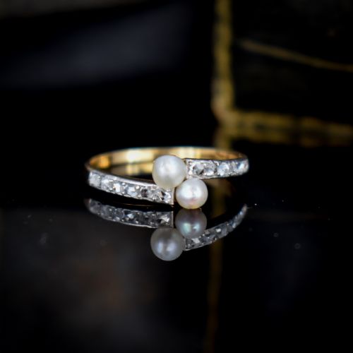 fig 3. Antique Pearl and Rose Cut Diamond Crossover 'Toi et Moi' Twist 18ct 18K Yellow Gold Ring