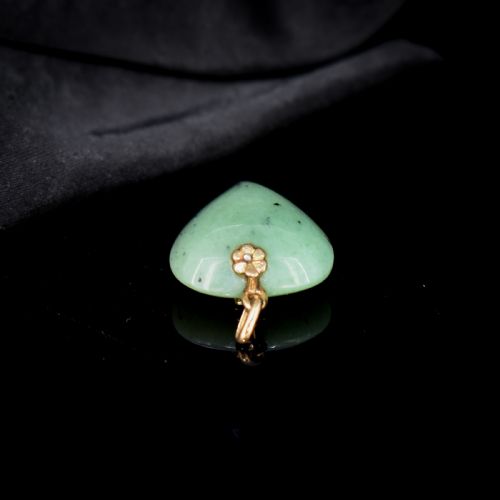 fig 3. Vintage Green Jade Heart 9ct 9K Yellow Gold Drop Pendant Charm