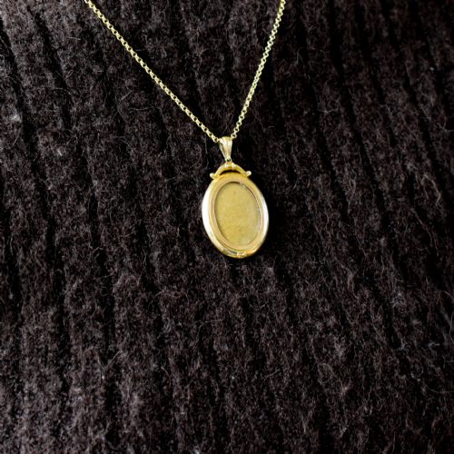 fig 1. Antique Edwardian Oval Glass 9ct 9K Gold Photo Locket Pendant