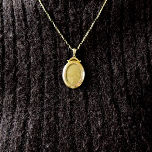 fig 2. Antique Edwardian Oval Glass 9ct 9K Gold Photo Locket Pendant