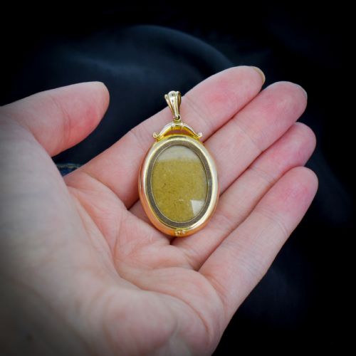 fig 5. Antique Edwardian Oval Glass 9ct 9K Gold Photo Locket Pendant