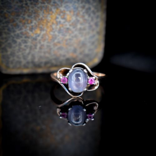 fig 4. Vintage Star Sapphire and Ruby Three Stone Trilogy Twist 9ct 9K Gold Ring