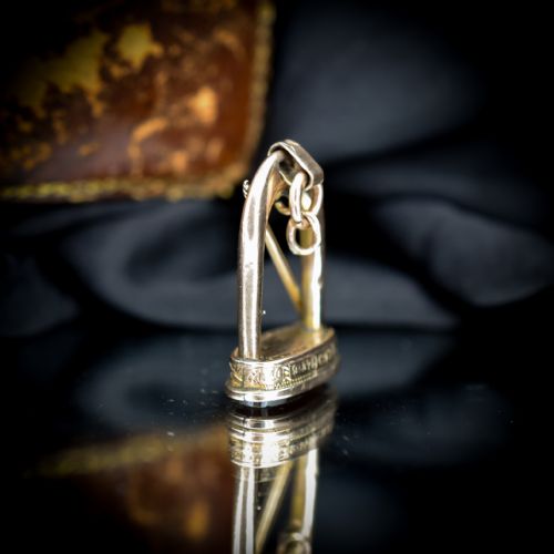 fig 2. Antique Victorian Agate 9ct 9K Gold Equestrian Stirrup and Crop Fob Seal Pendant | Dated 1898