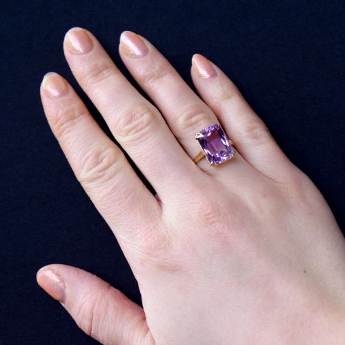 fig 3. Vintage Rectangular Cut Large Amethyst Solitaire 9ct 9K Yellow Gold Cocktail Ring | Dated 1962