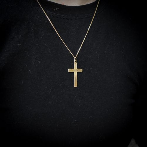 fig 2. Vintage Art Deco Engraved 9ct 9K Yellow Gold Cross Religious Pendant Charm