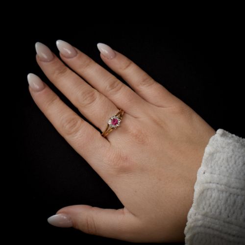 fig 2. Vintage Synthetic Ruby Flower Cluster Halo 9ct 9K Yellow Gold Ring - Dated 1965