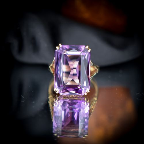 fig 4. Vintage Rectangular Cut Large Amethyst Solitaire Gold Cocktail Ring