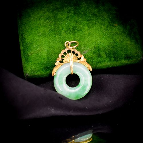 fig 2. Vintage Green Jade Round Circle Disc Yellow Gold Drop Pendant