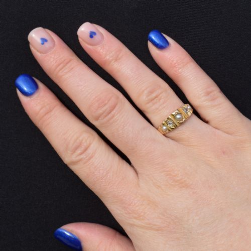 ANTIQUE VICTORIAN FIVE STONE PEARL AND DIAMOND 18CT YELLOW GOLD RING CHESTER 1881
