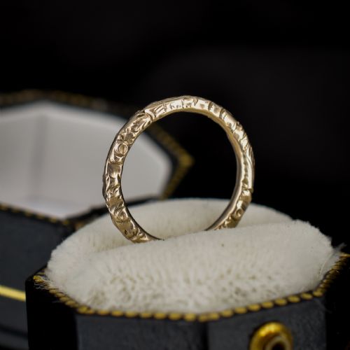 ANTIQUE 9CT GOLD ENGRAVED SPLIT RING 15MM