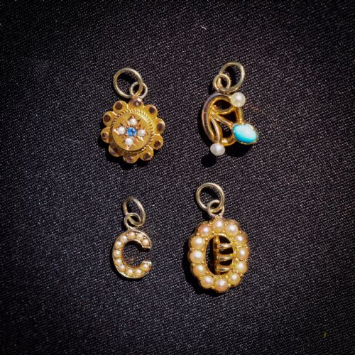 ANTIQUE TURQUOISE AND PEARL FLOWER 15CT GOLD CHARM PENDANT - ADDITIONAL PHOTO 7