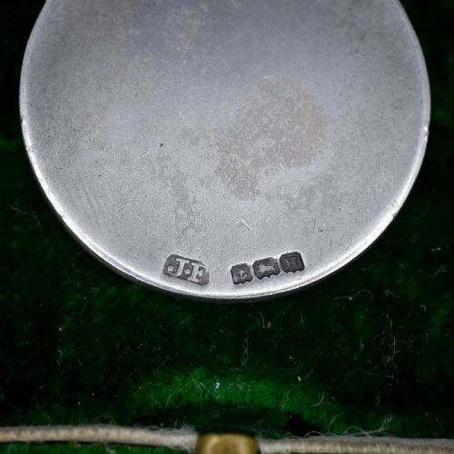 ART DECO 'CRICKET' MEDAL MEDALLION PENDANT DATED 1932 - ADDITIONAL PHOTO 4
