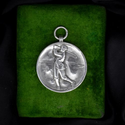 VINTAGE GOLF 'GOLFER' MEDAL MEDALLION PENDANT DATED 1945 - ADDITIONAL PHOTO 3