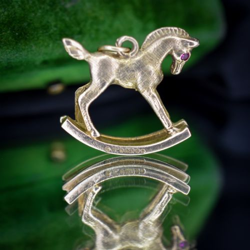 VINTAGE 9CT GOLD ROCKING HORSE CHARM PENDANT DATED 1967 - ADDITIONAL PHOTO 12