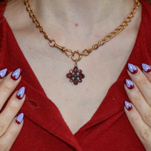 ANTIQUE GEORGIAN FLAT CUT GARNET FLOWER GOLD PENDANT - ADDITIONAL PHOTO 1