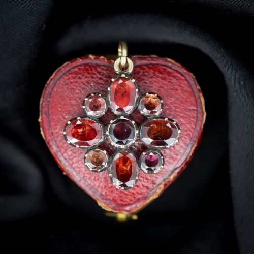 ANTIQUE GEORGIAN FLAT CUT GARNET FLOWER GOLD PENDANT - ADDITIONAL PHOTO 2