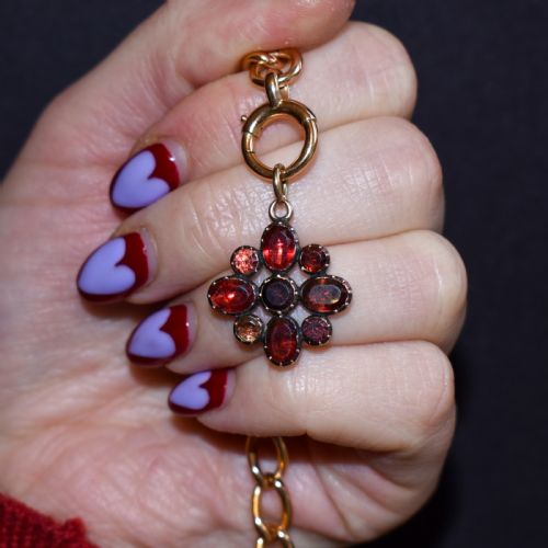 ANTIQUE GEORGIAN FLAT CUT GARNET FLOWER GOLD PENDANT - ADDITIONAL PHOTO 3