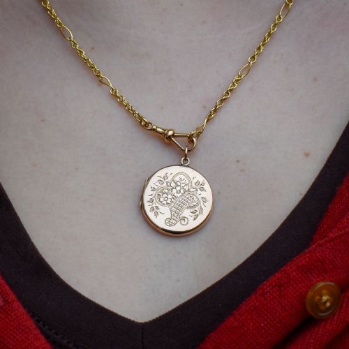 ANTIQUE ENGRAVED FANCY ROUND FLOWER BASKET AND SWALLOW BIRD GOLD LOCKET PENDANT - ADDITIONAL PHOTO 10