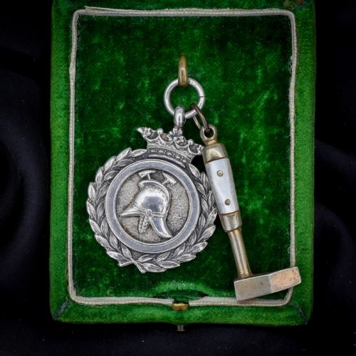 ART DECO '1931' SILVER FIREMAN MEDAL AND MOTHER OF PEARL HAMMER PENDANT - ADDITIONAL PHOTO 7